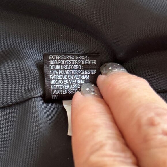 Tahari size 14 black jacket - Picture 3 of 3